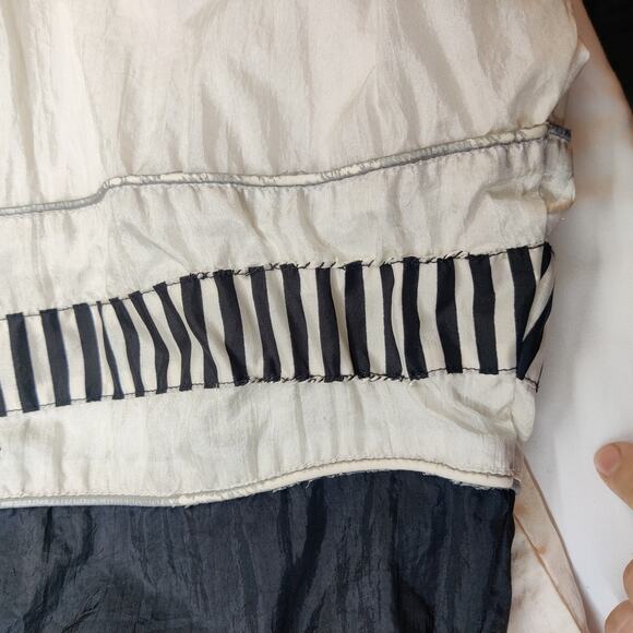 Vintage Black and White Sunterra Jacket - Picture 14 of 16